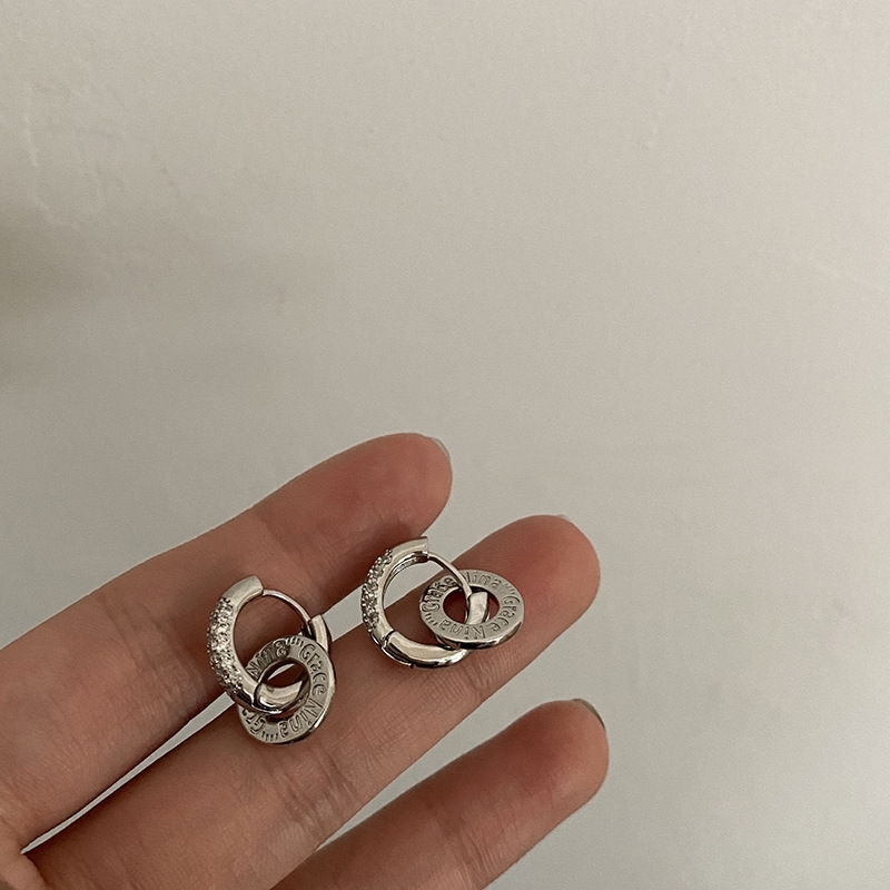Elegant Micro-Inlaid Zirconia Knot Earrings – Timeless Pearl Accents