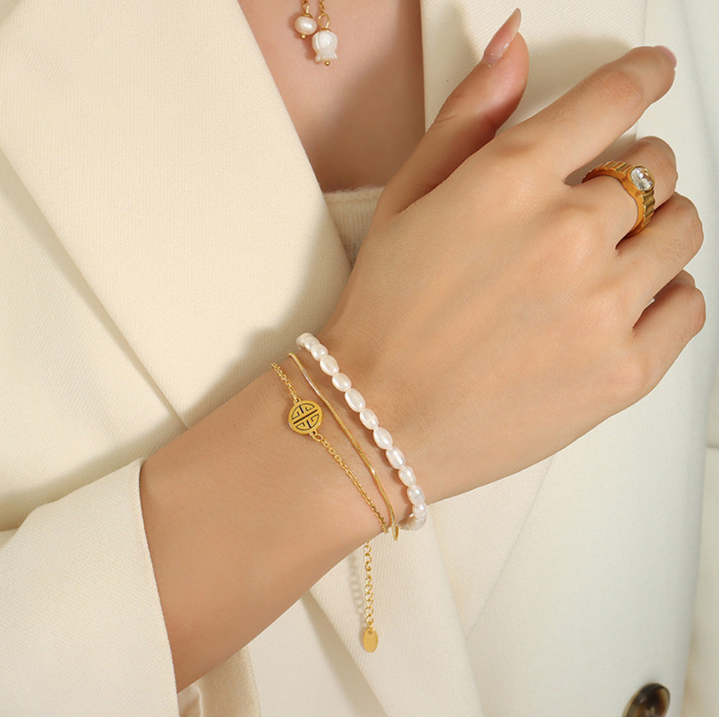 Radiant Harmony Pearl Bracelet