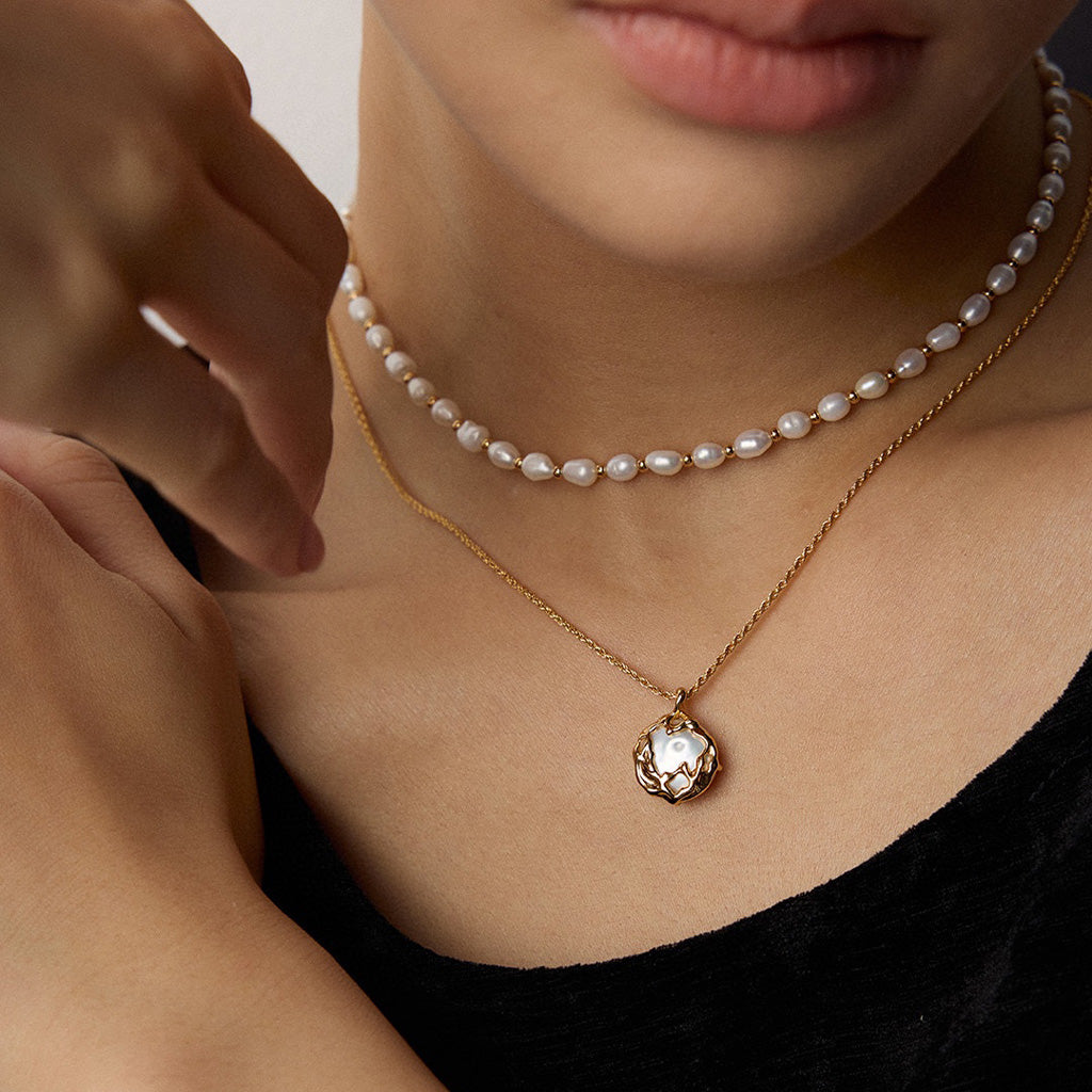 S925 Silver Pearl Pendant Necklace with Artistic Design