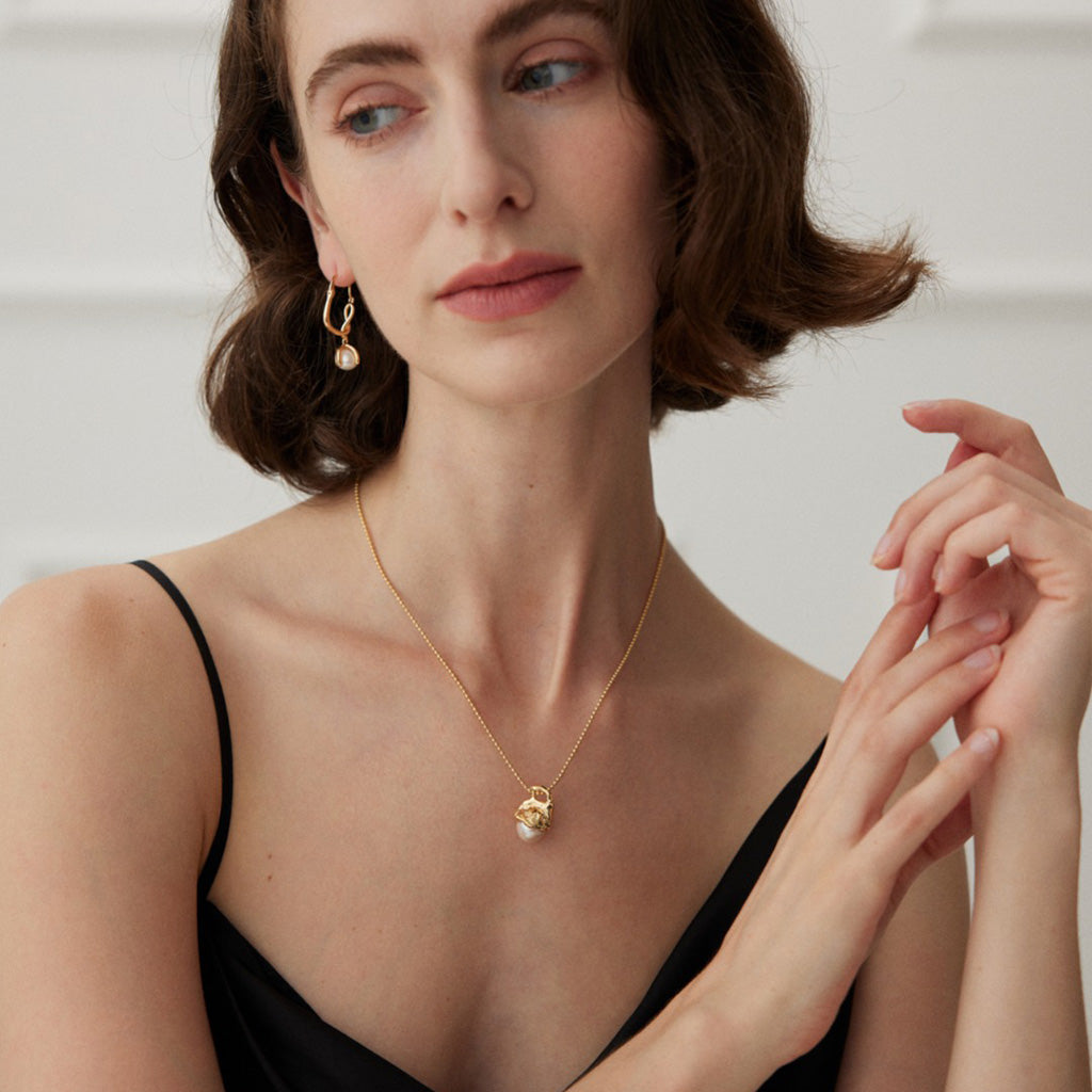 Modern Baroque Pearl Pendant Necklace in Gold Vermeil