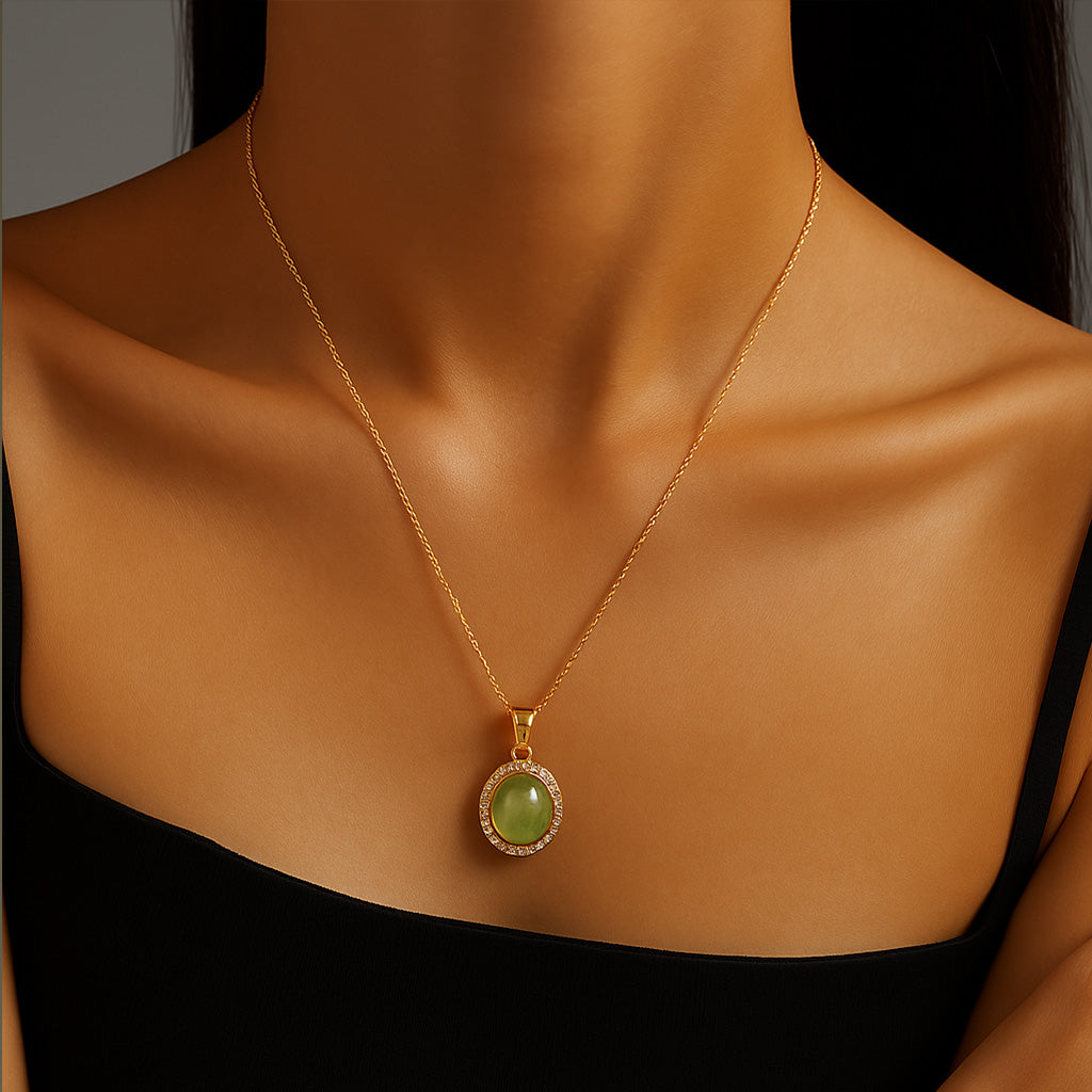 Prehnite Pendant Necklace – Light Luxury with Fortune-Enhancing Green Gemstone