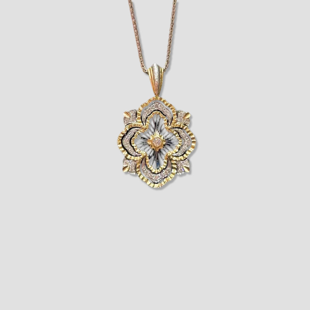 Elegant Gold Four-Leaf Clover Necklace with Diamonds – A Symbol of Luck and Luxury