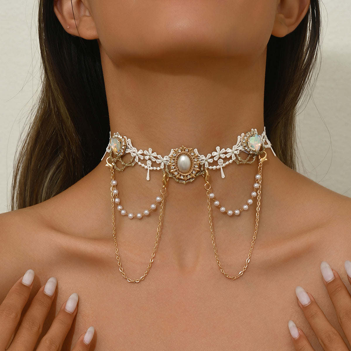 Vintage Pearl Tassel Choker – Elegant Waterfall of Pearls and Rhinestones