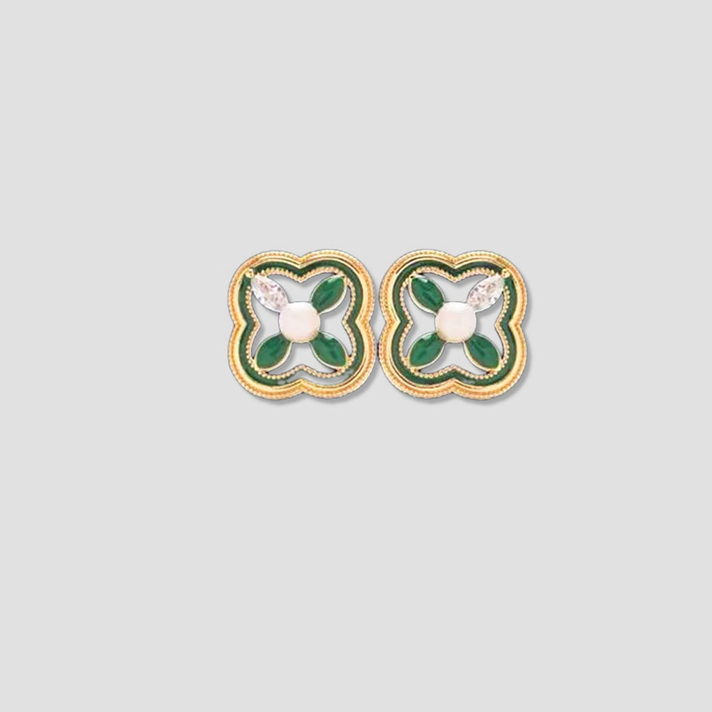 Enamel Green Flower Pearl Earrings – Elegant Floral Design with Pearl and Crystals