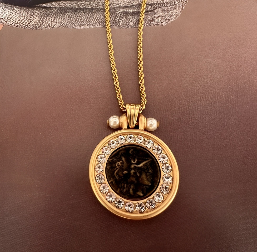 Goddess of Wisdom Pendant – A Timeless Symbol of Protection and Divine Insight