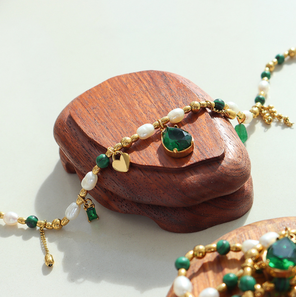 Emerald Thread of Resolve Necklace