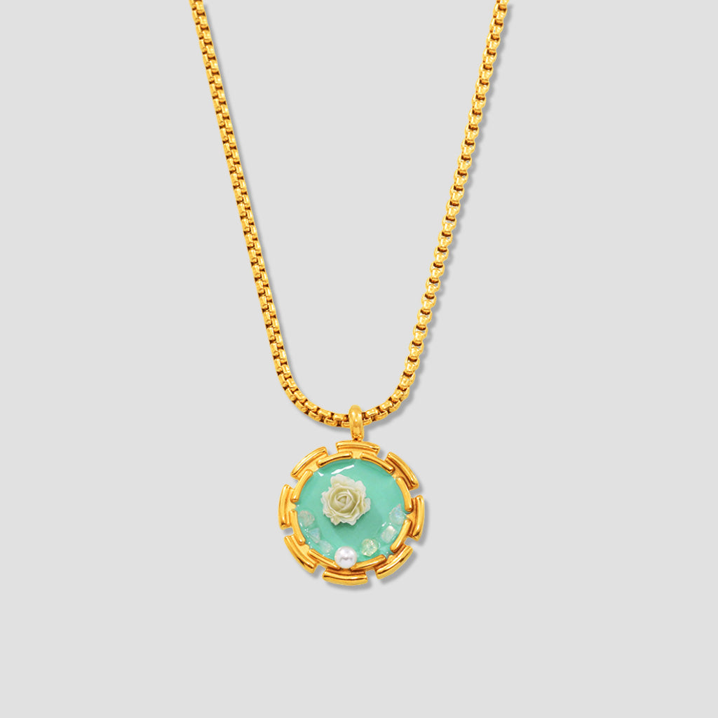 Garden Bloom Necklace – A Heart of Green in the Story of Hope