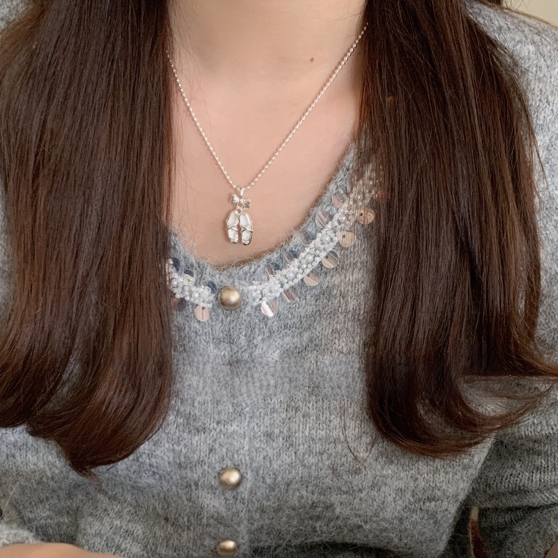 Debut Pirouette Pendant
