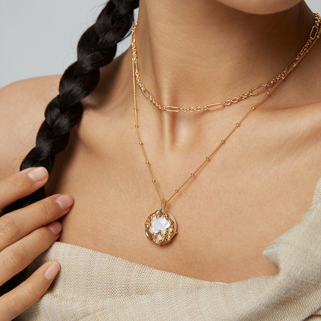 S925 Silver Pearl Pendant Necklace with Artistic Design